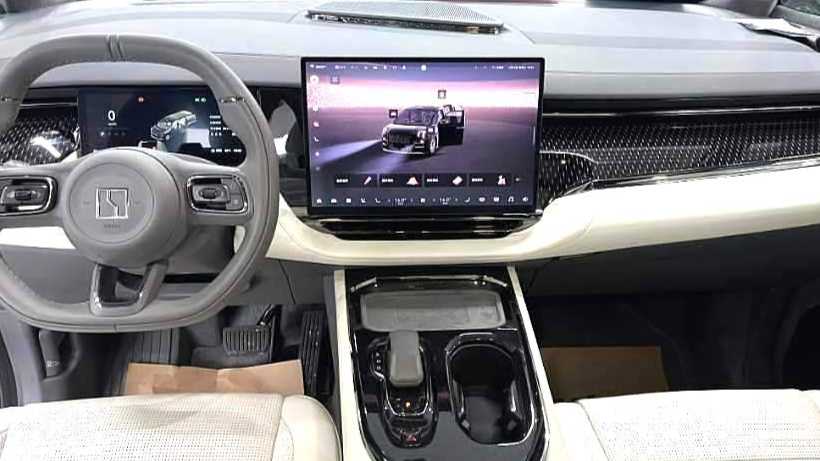 ZEEKR 009 2024 Six seat executive version four-wheel drive 108kWh