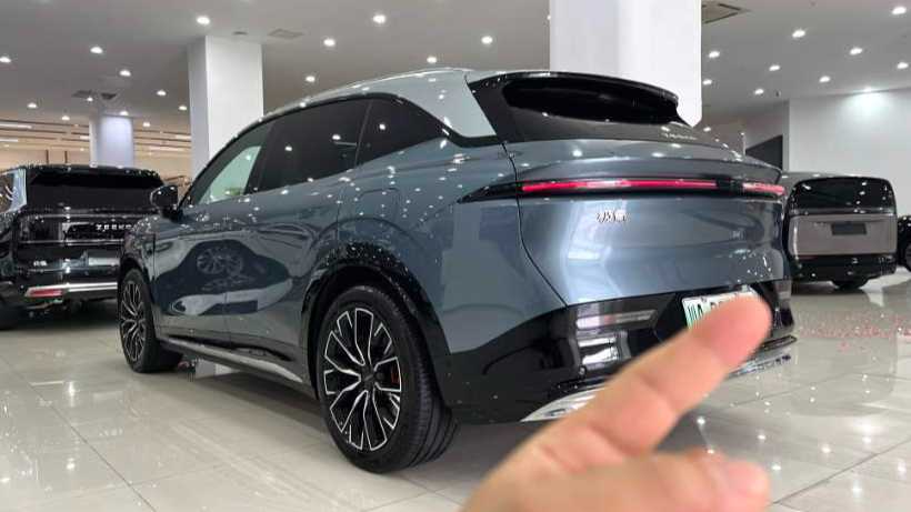 ZEEKR 7X 2025 75kWh rear wheel drive intelligent driving version