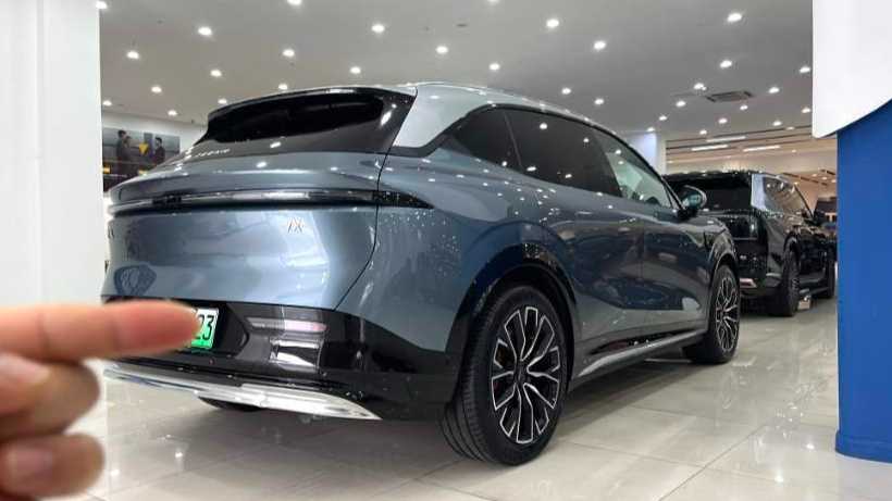 ZEEKR 7X 2025 75kWh rear wheel drive intelligent driving version