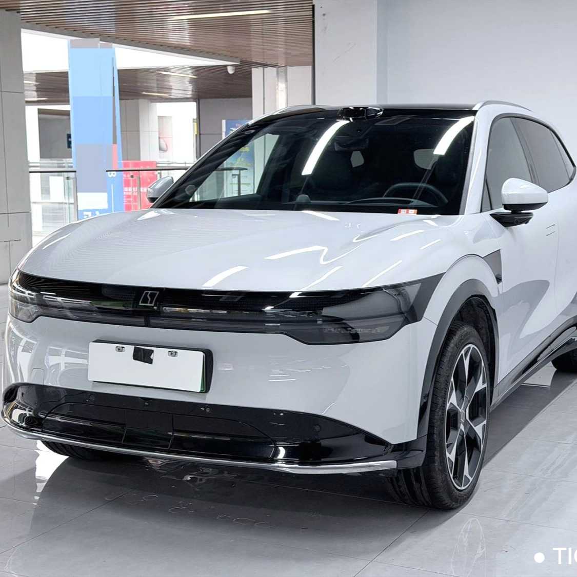 ZEEKR 7X 2025 100kWh Long Range Rear Drive Intelligent Driving Edition سيارة مستعملة