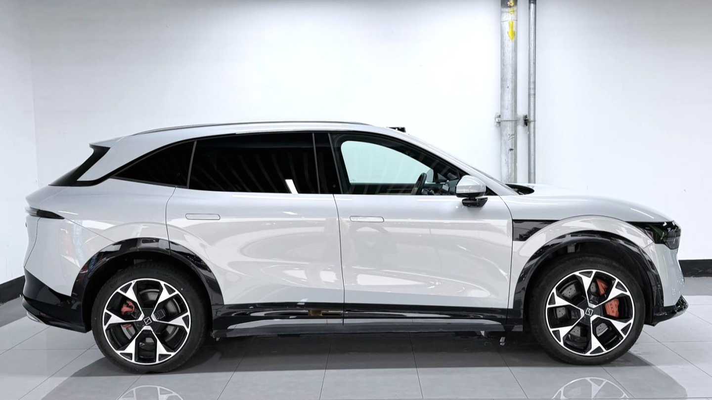 ZEEKR 7X 2025 100kWh Long Range Rear Drive Intelligent Driving Edition