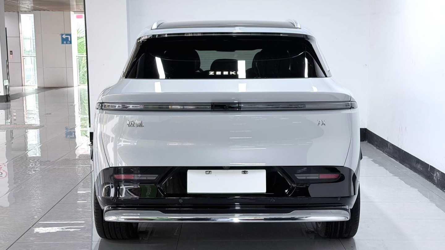 ZEEKR 7X 2025 100kWh Long Range Rear Drive Intelligent Driving Edition