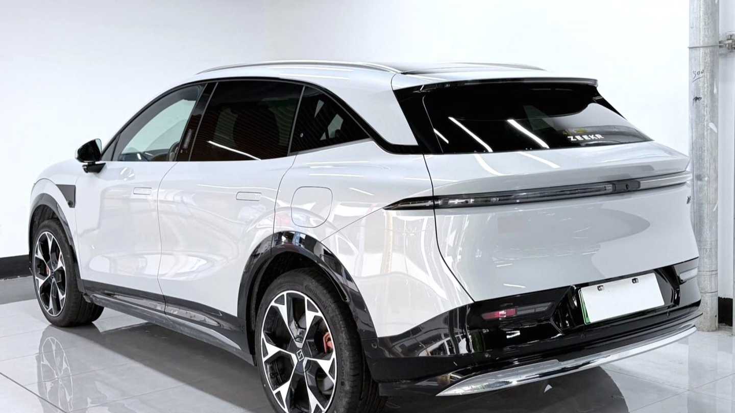 ZEEKR 7X 2025 100kWh Long Range Rear Drive Intelligent Driving Edition