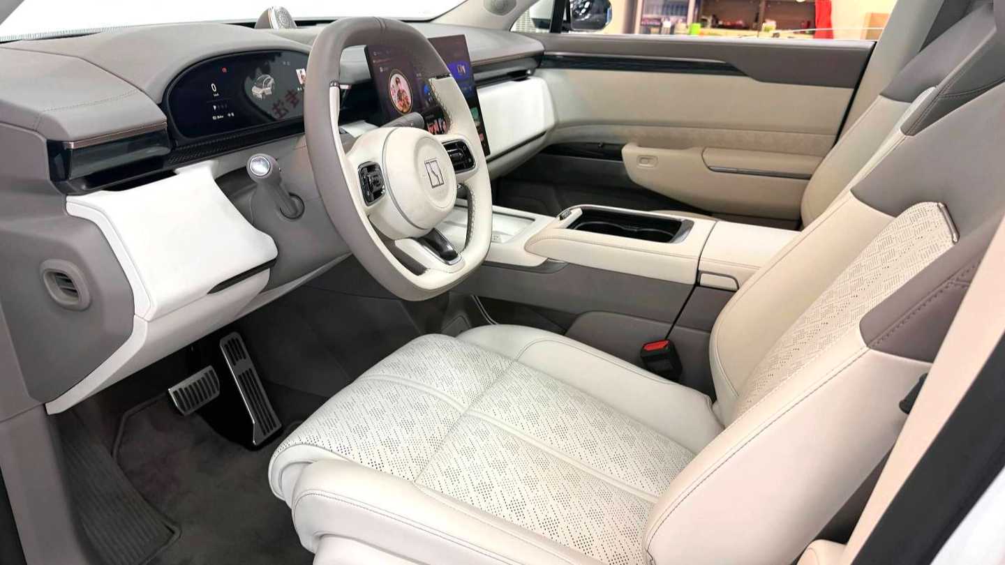ZEEKR 7X 2025 100kWh Long Range 4WD Intelligent Driving Edition