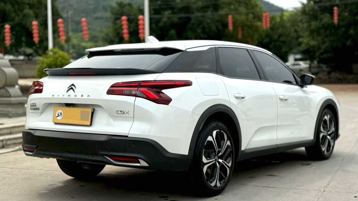 Citroën‌ Citroën C5 X 2022 1.6T FM version