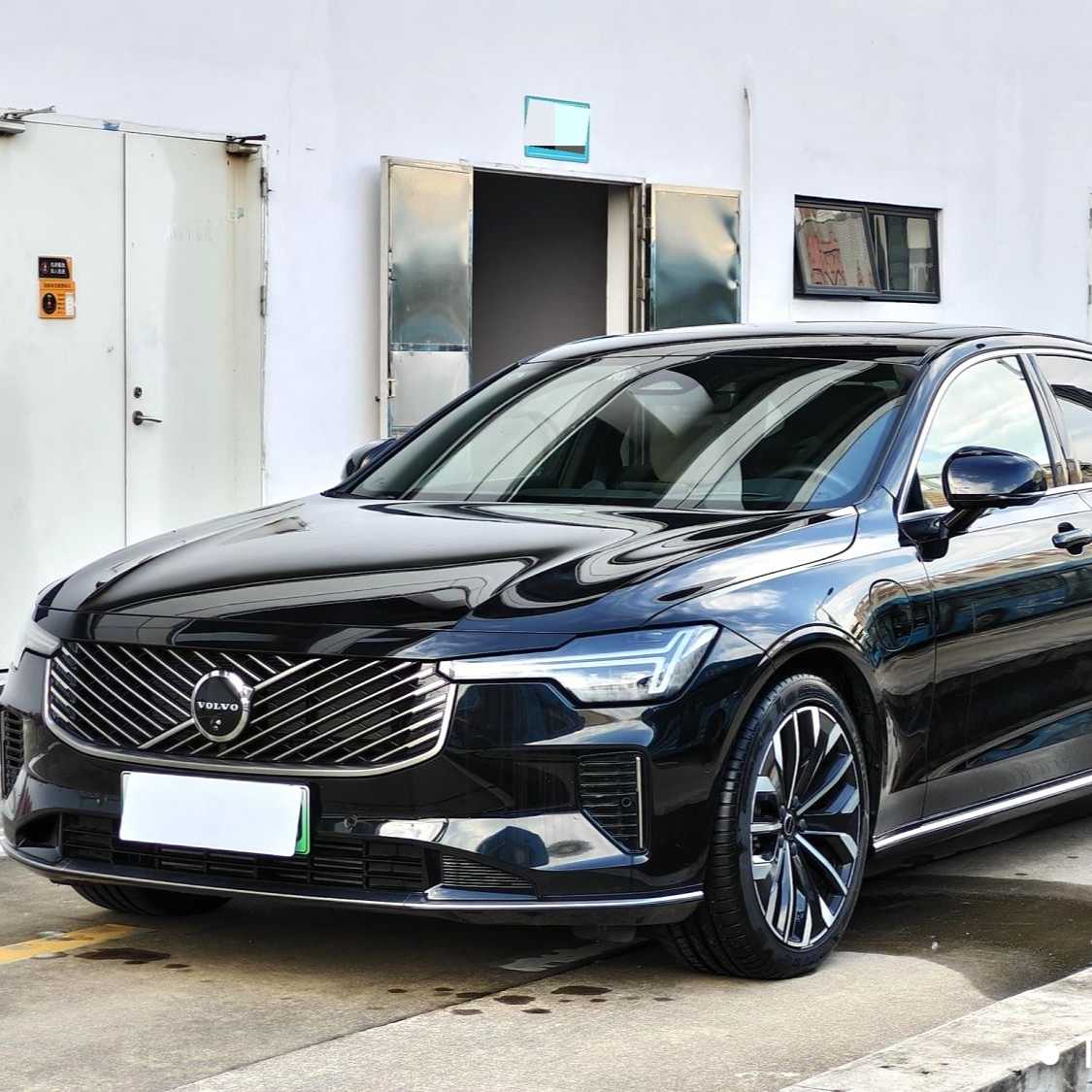 VOLVO China S90 2026 T8 Plug in hybrid power 4WD Long range intelligent luxury 二手车