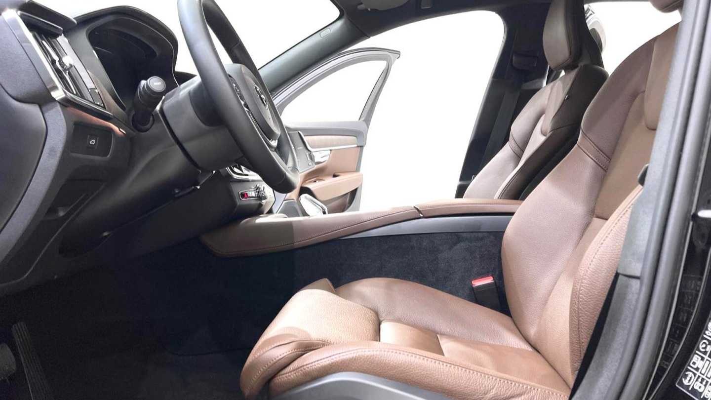 VOLVO China S90 2023 B5 Zhiyuan Luxury Edition
