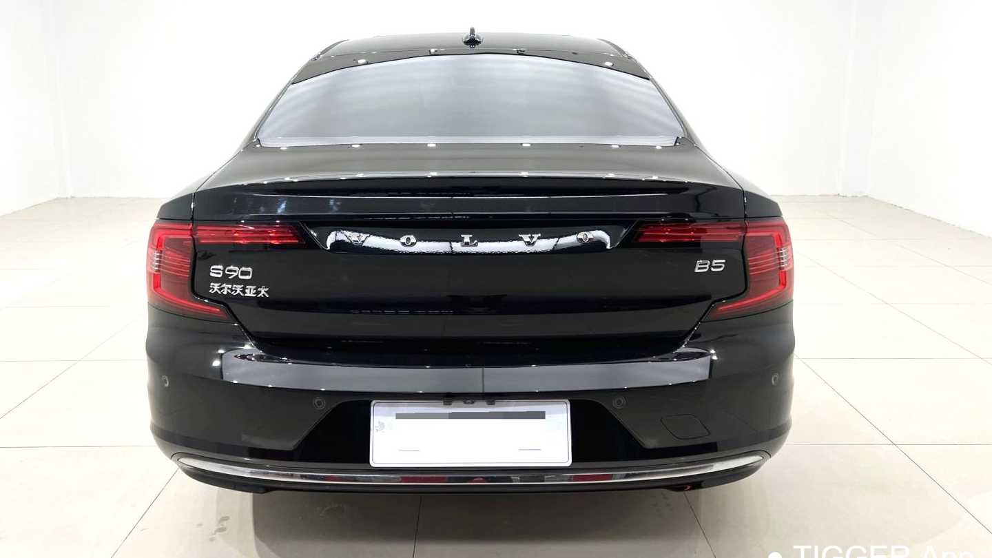 VOLVO China S90 2023 B5 Zhiyuan Luxury Edition