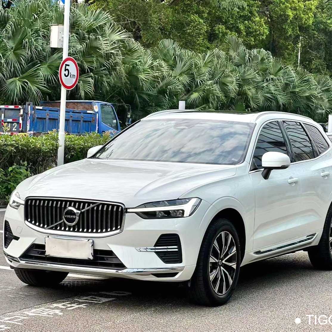 VOLVO China XC60 2023 B5 4WD Intelligent Yuan Luxury Edition Подержанный автомобиль