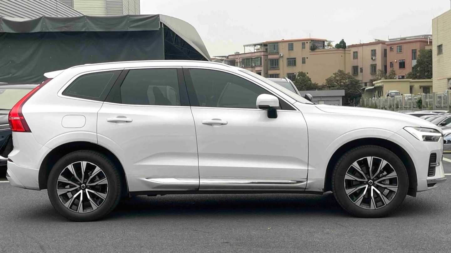 VOLVO China XC60 2024 B5 four-wheel drive intelligent far sports version