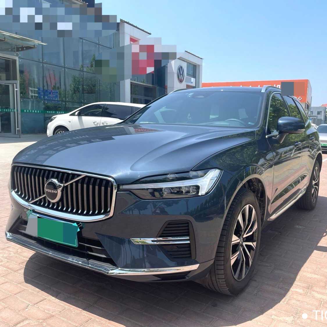 VOLVO China XC60 2023 B5 4WD Intelligent Yuan Luxury Edition Подержанный автомобиль