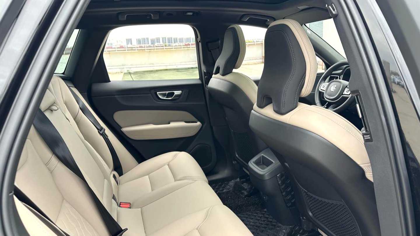 VOLVO China XC60 2026 B5 4WD Intelligent Luxury Edition