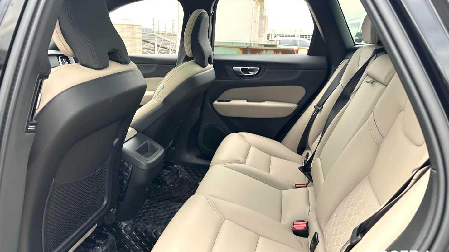 VOLVO China XC60 2026 B5 4WD Intelligent Luxury Edition