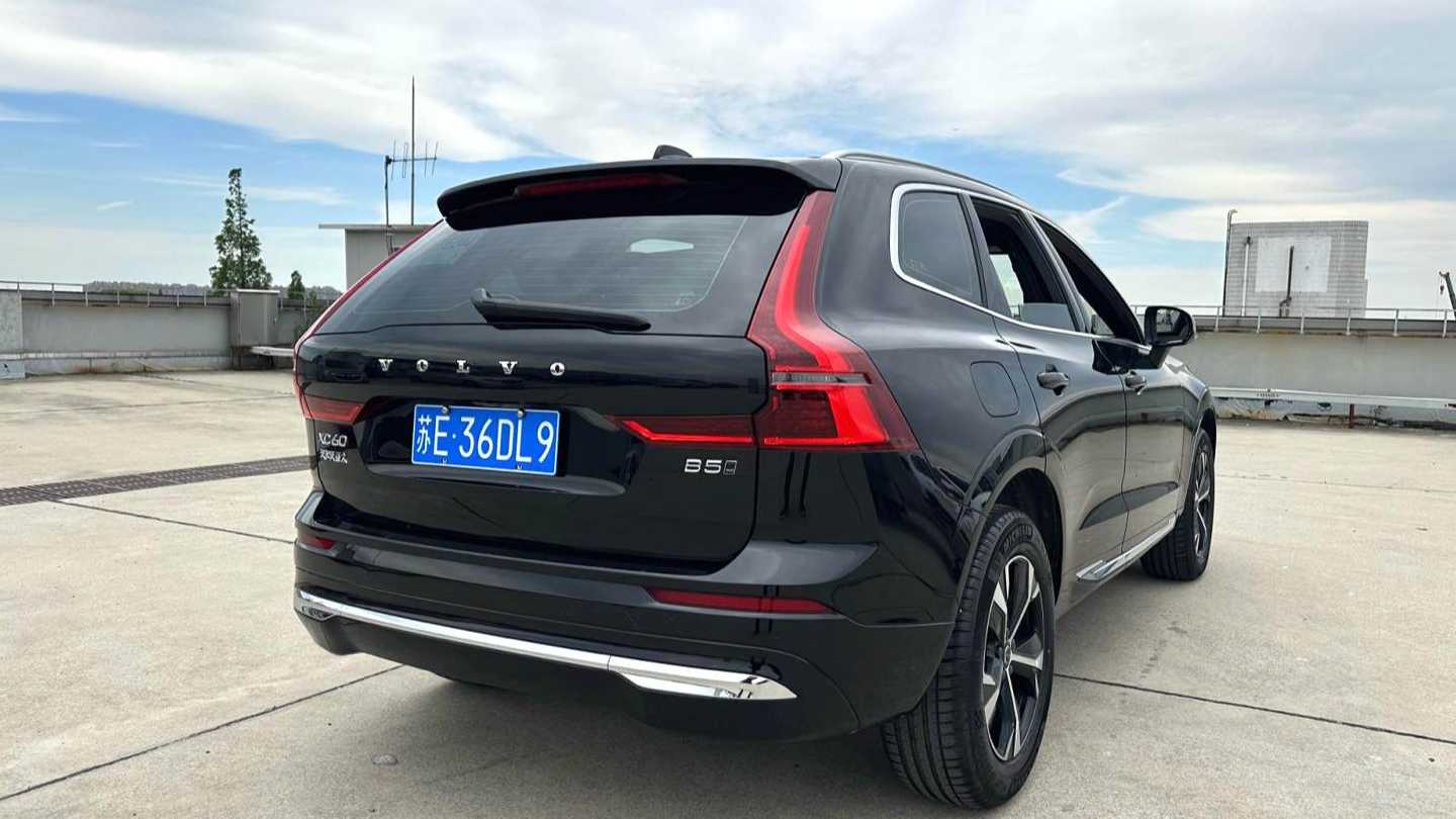VOLVO China XC60 2026 B5 4WD Intelligent Luxury Edition