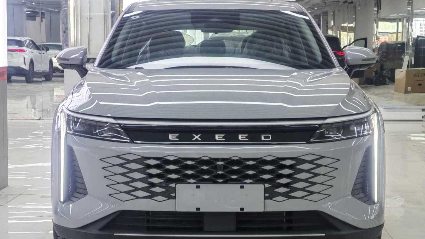 EXEED Yaoguang C-DM 2024 1.5T Long Range Plus