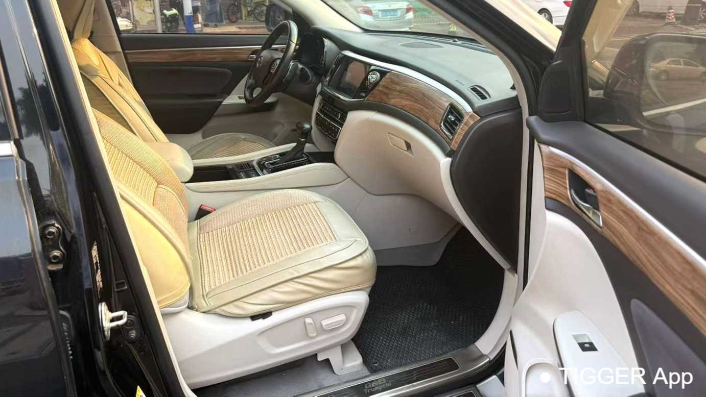GAC GS8 2017 320T 2WD GL (Seven seats)