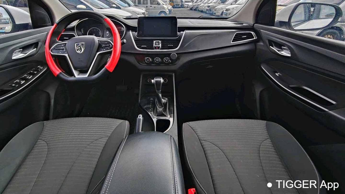 BAOJUN 730 2021 1.5T CVT Fashion 7-seater National V