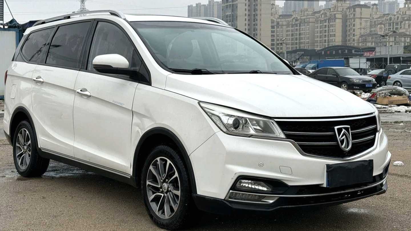 BAOJUN 730 2019 1.5T DCT flagship 7-seater national V