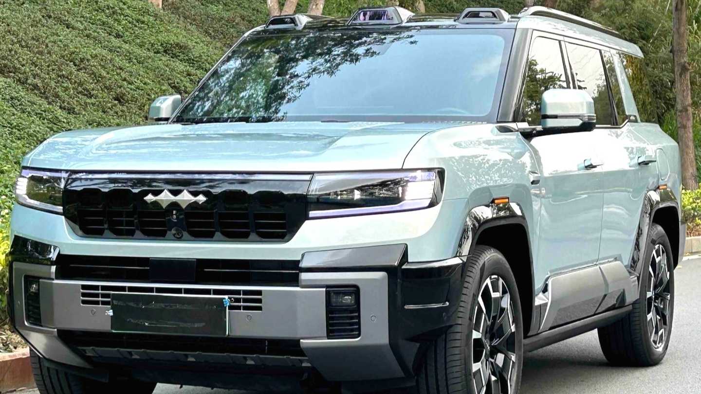 Formula Leopard‌ 8 2025 Zhiyong Flagship Edition 7-seater