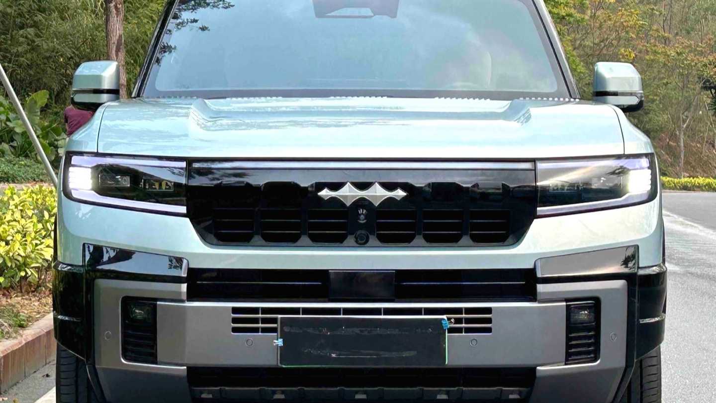 Formula Leopard‌ 8 2025 Zhiyong Flagship Edition 7-seater