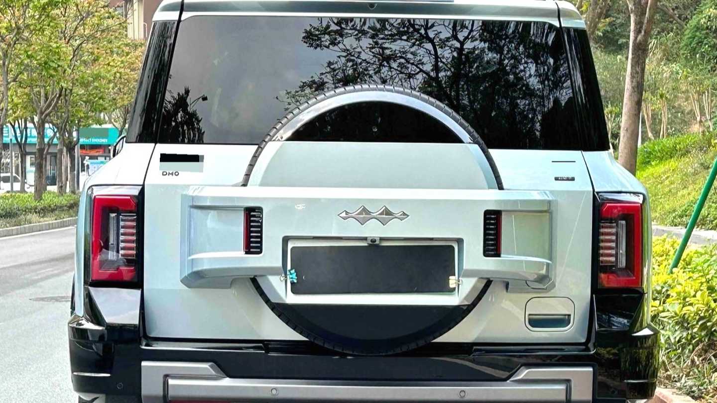 Formula Leopard‌ 8 2025 Zhiyong Flagship Edition 7-seater