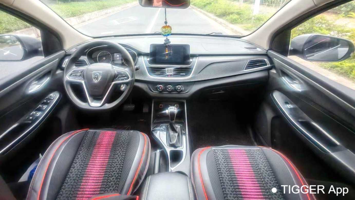 BAOJUN 730 2019 1.5T CVT Fashion 7-seater National V