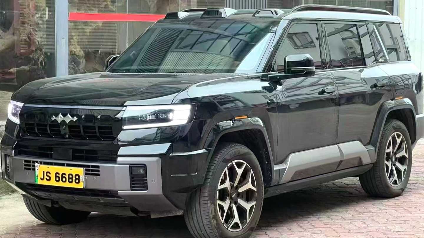 Formula Leopard‌ 8 2025 Zhiyong Flagship Edition 7-seater