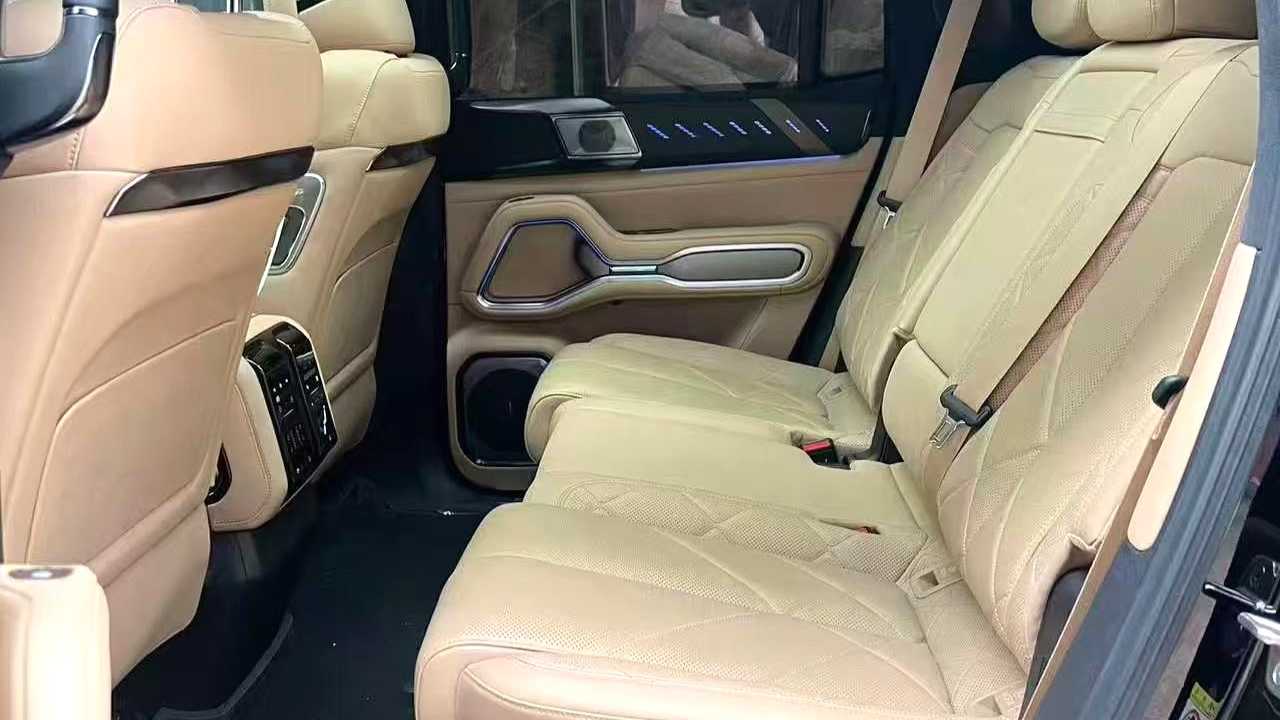 Formula Leopard‌ 8 2025 Zhiyong Flagship Edition 7-seater