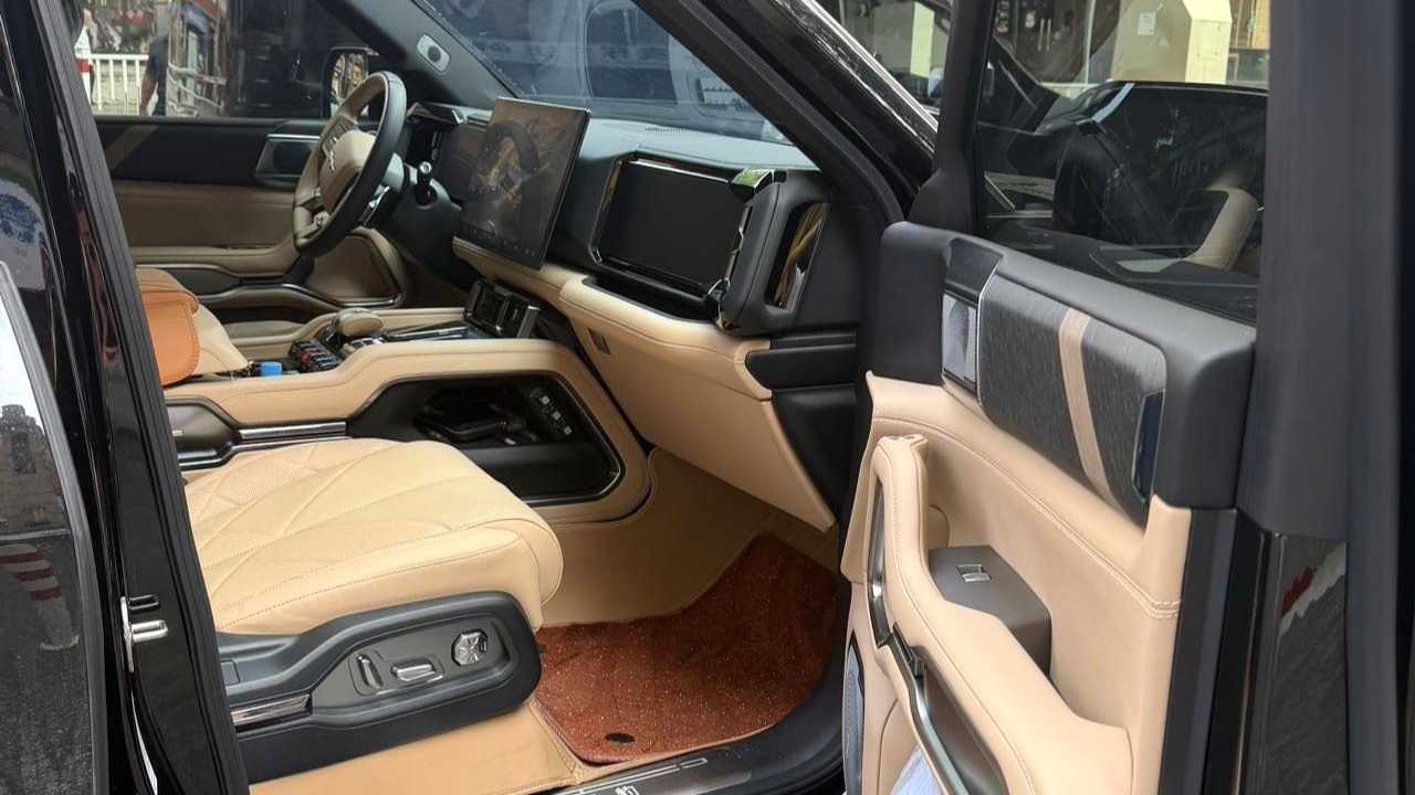 Formula Leopard‌ 8 2025 Smart Brave Luxury Edition 6-seater