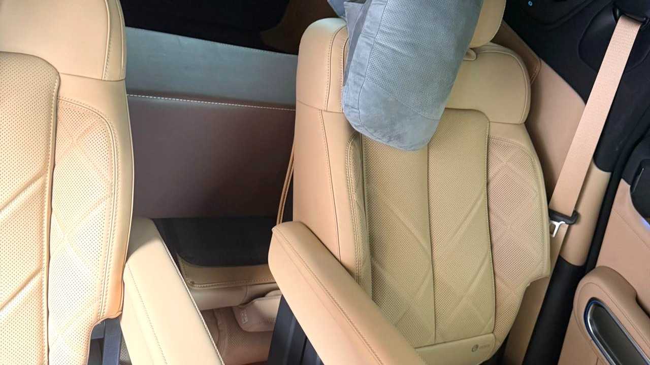 Formula Leopard‌ 8 2025 Smart Brave Luxury Edition 6-seater