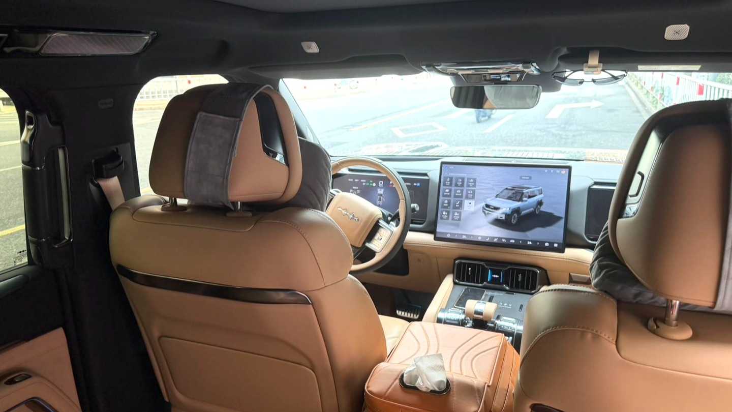 Formula Leopard‌ 8 2025 Smart Brave Luxury Edition 6-seater
