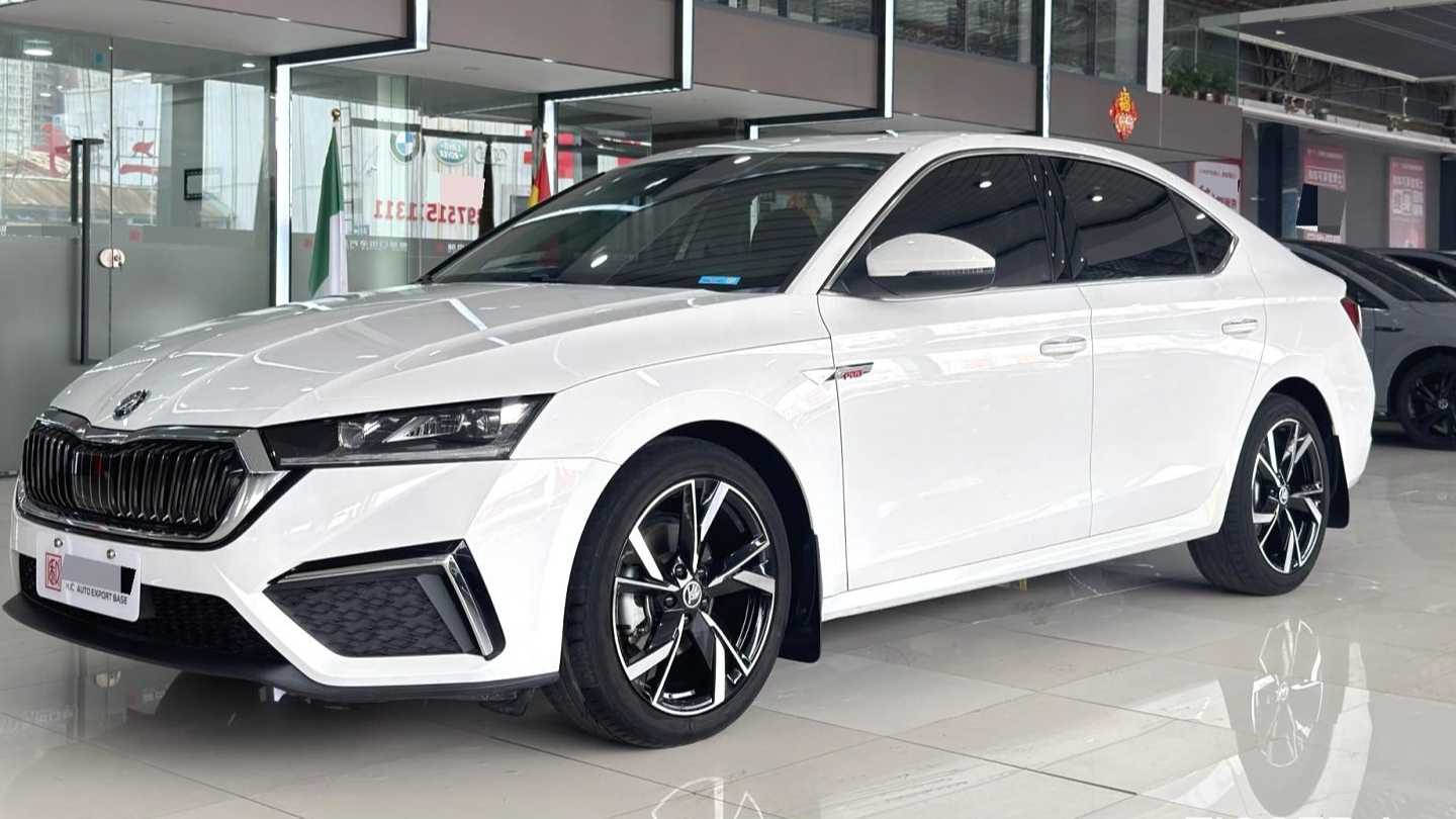 ŠKODA OCTAVIA 2022 PRO TSI280 Luxury Edition