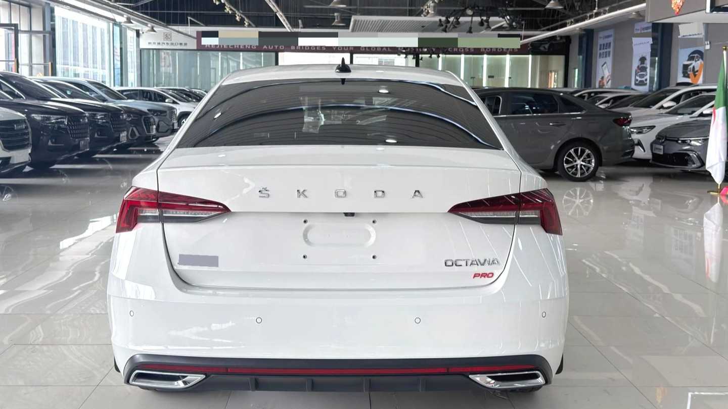 ŠKODA OCTAVIA 2022 PRO TSI280 Luxury Edition