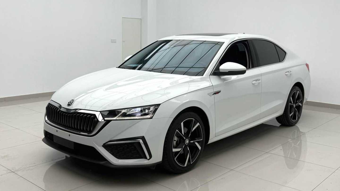 ŠKODA OCTAVIA 2023 PRO TSI280 Premium Edition