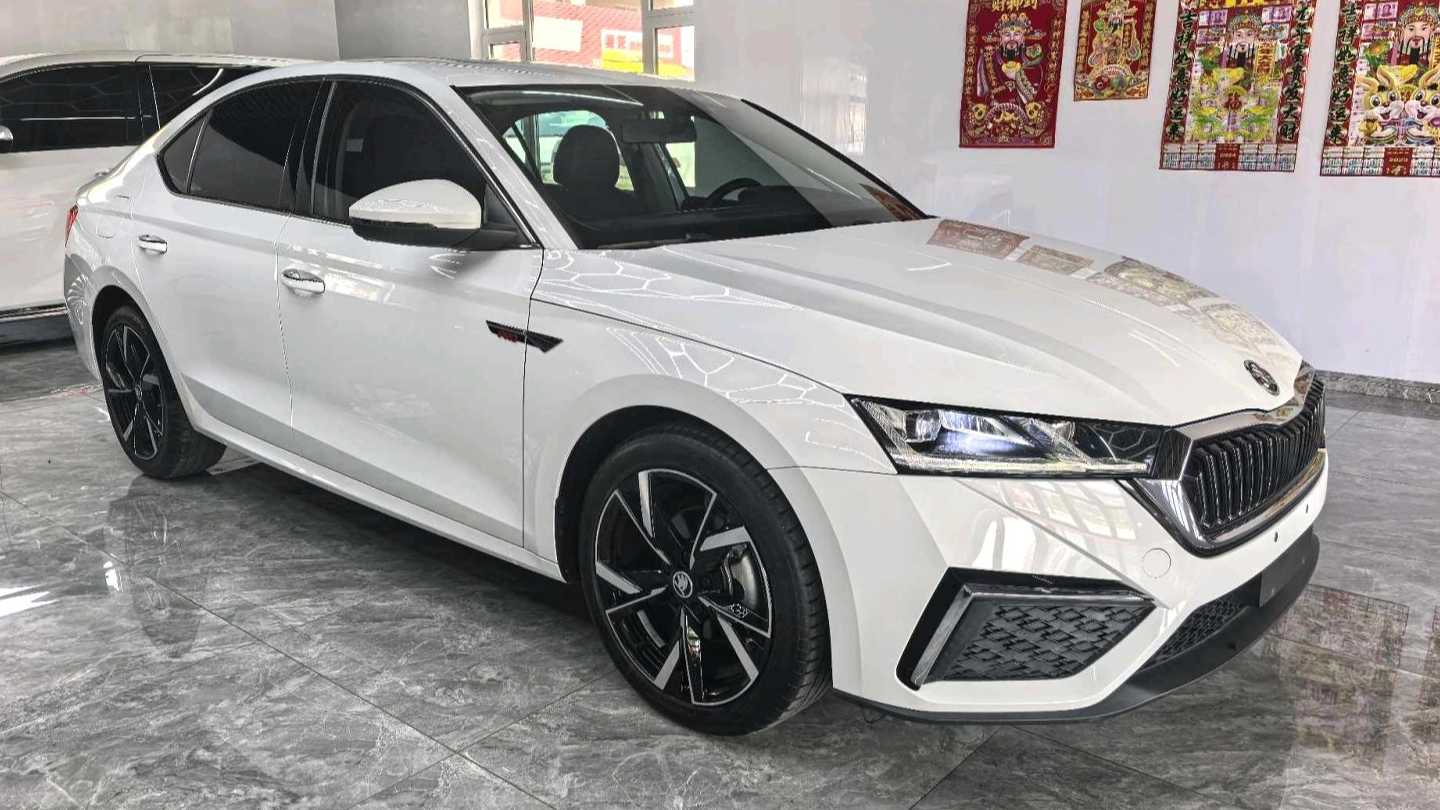 ŠKODA OCTAVIA 2023 Upgraded PRO TSI280 Premium Edition