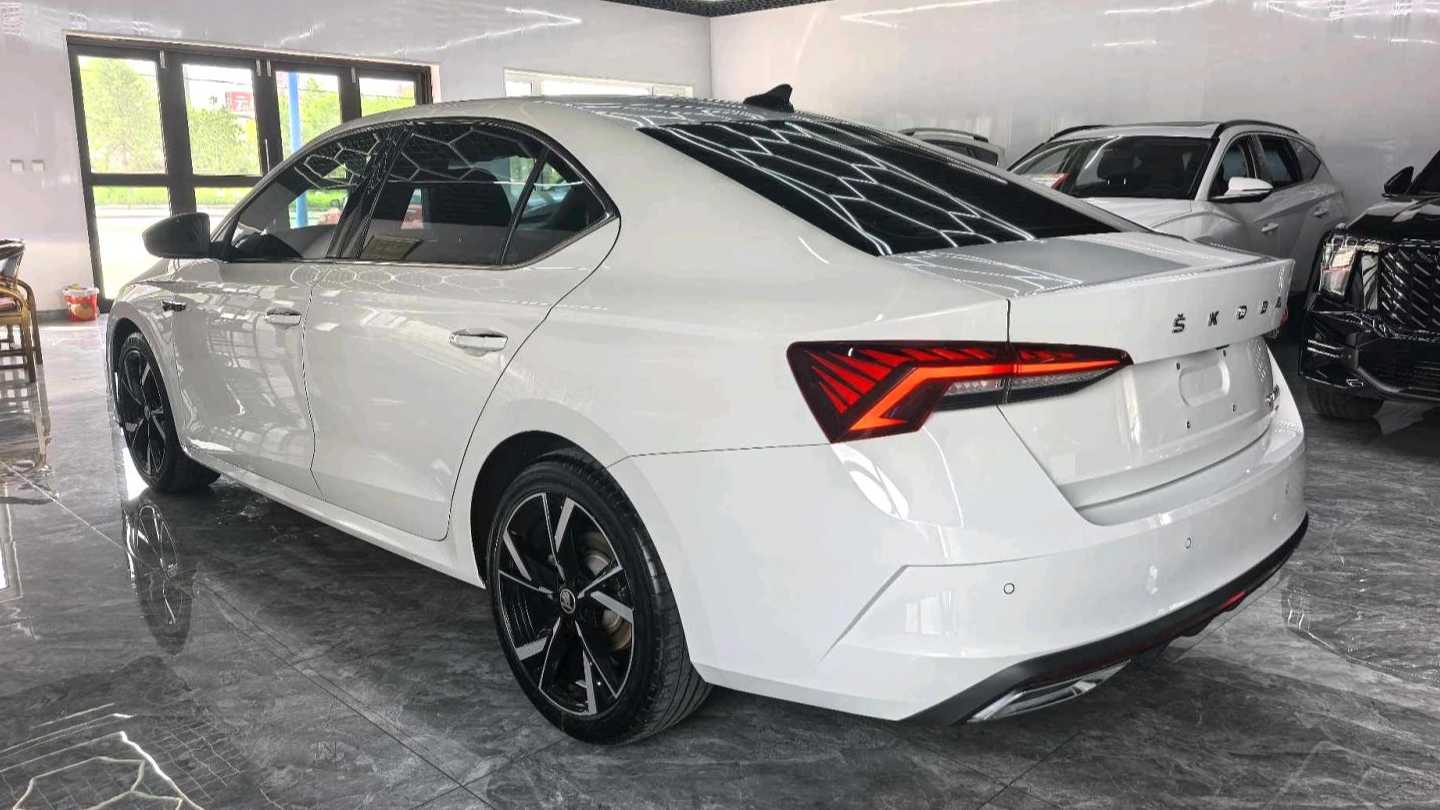 ŠKODA OCTAVIA 2023 Upgraded PRO TSI280 Premium Edition