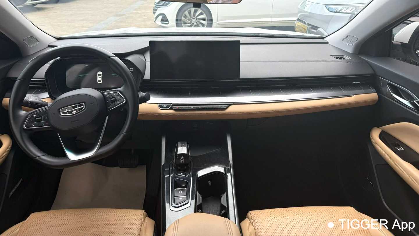 Geely EMGRAND L HiP 2024 Longteng 1.5TD-DHT Pro 100KM Excellence Edition