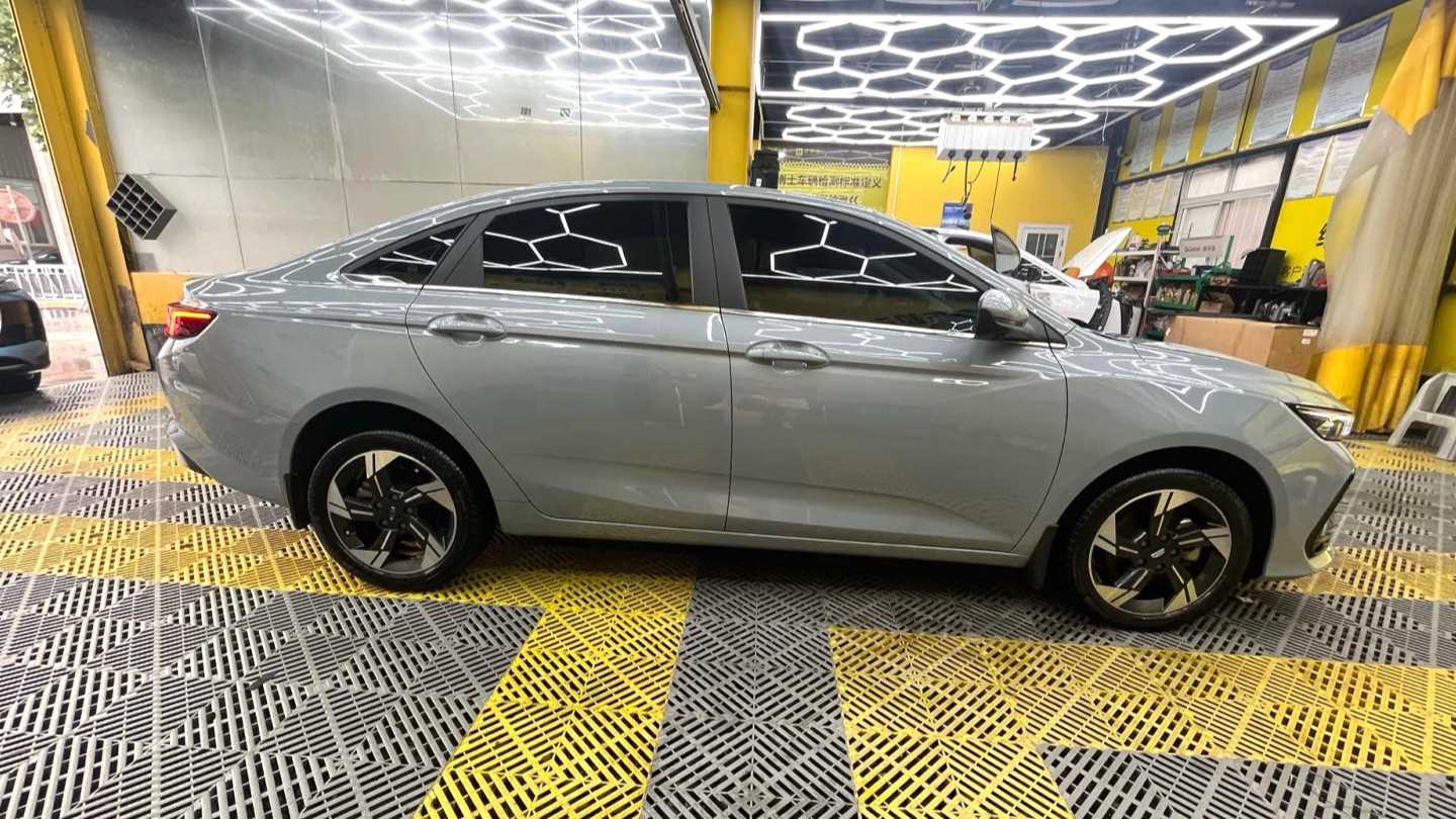 Geely EMGRAND L HiP 2022 1.5TD-DHT Pro 100KM超级版迅