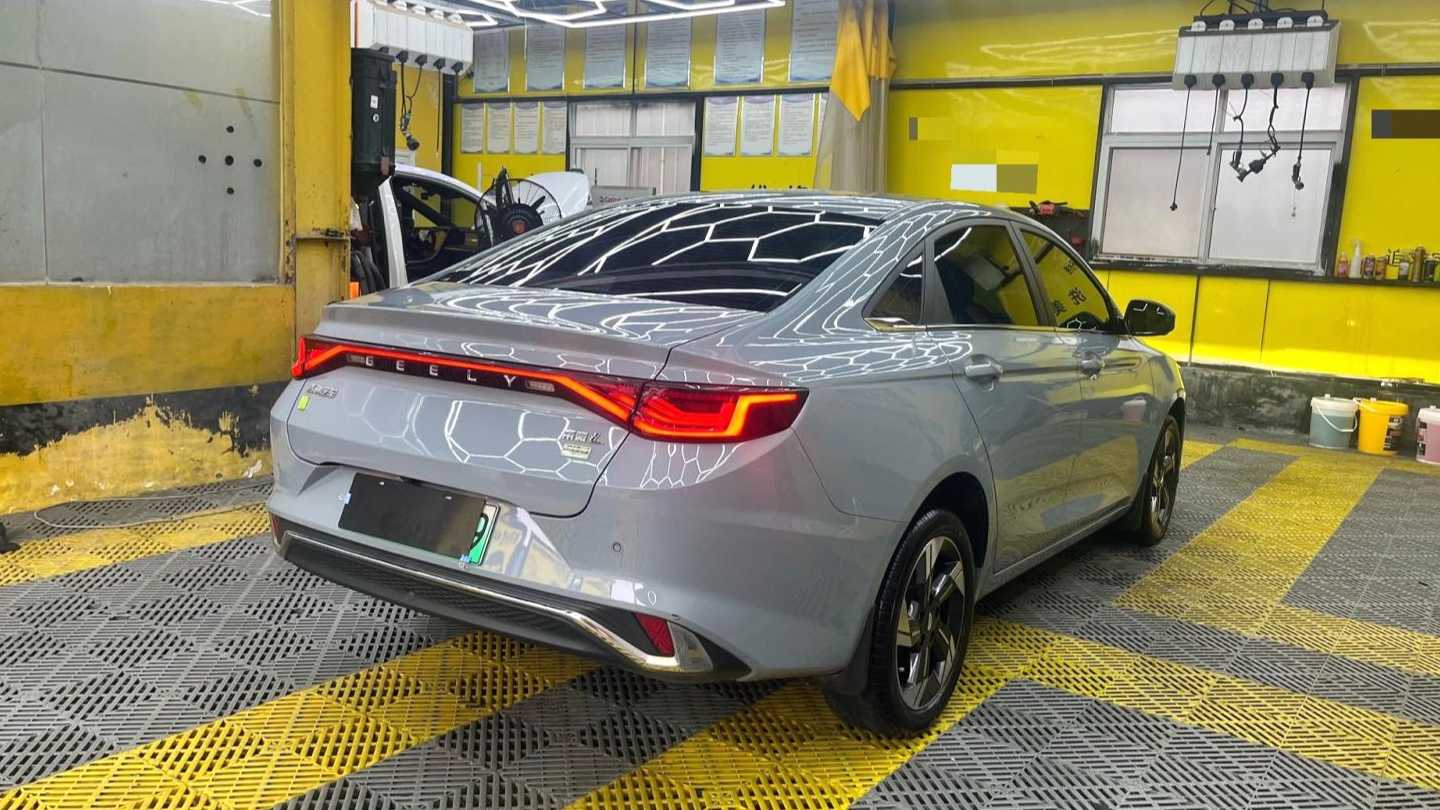 Geely EMGRAND L HiP 2022 1.5TD-DHT Pro 100KM超级版迅