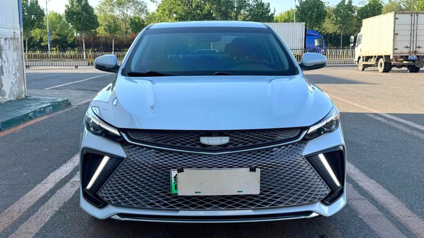 Geely EMGRAND L HiP 2022 1.5TD-DHT Pro 100KM Super Net