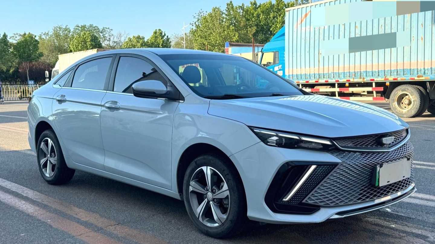 Geely EMGRAND L HiP 2022 1.5TD-DHT Pro 100KM Super Net