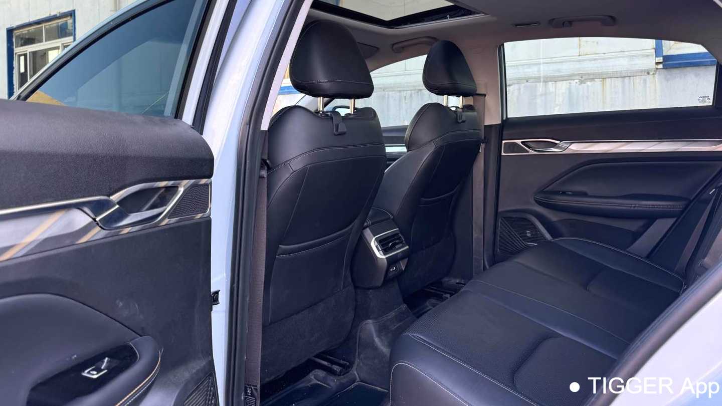 Geely EMGRAND L HiP 2022 1.5TD-DHT Pro 100KM Super Net