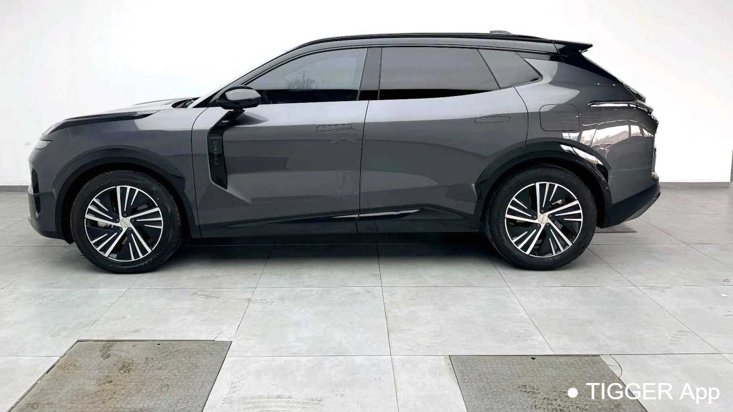 LYNK&CO 08 EM-P 2023 120km long endurance Halo