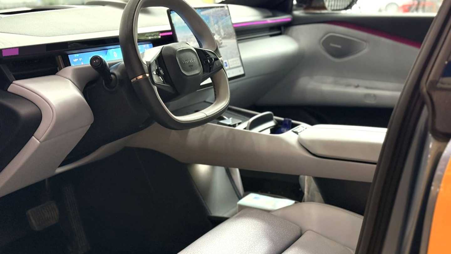 LYNK&CO Z10 2024 95kWh 702km four-wheel drive intelligent driving Ultra