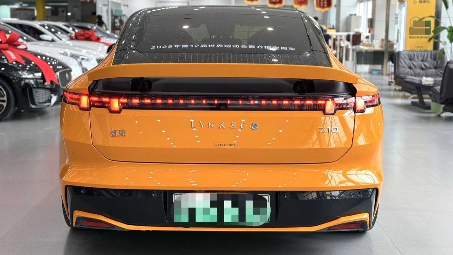 LYNK&CO Z10 2024 95kWh 702km four-wheel drive intelligent driving Ultra