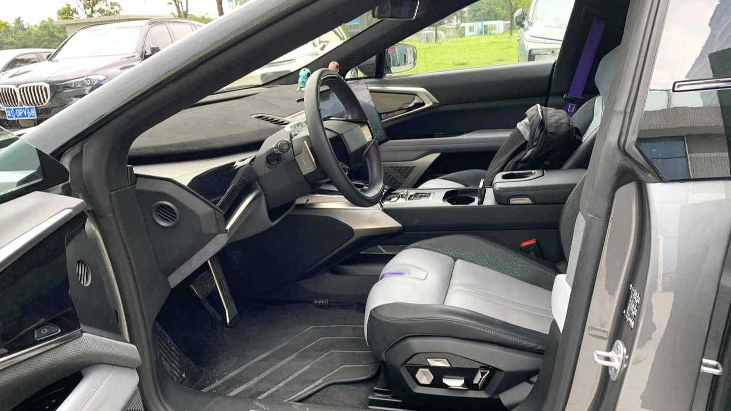 HiPhi Z 2023 Four seater version