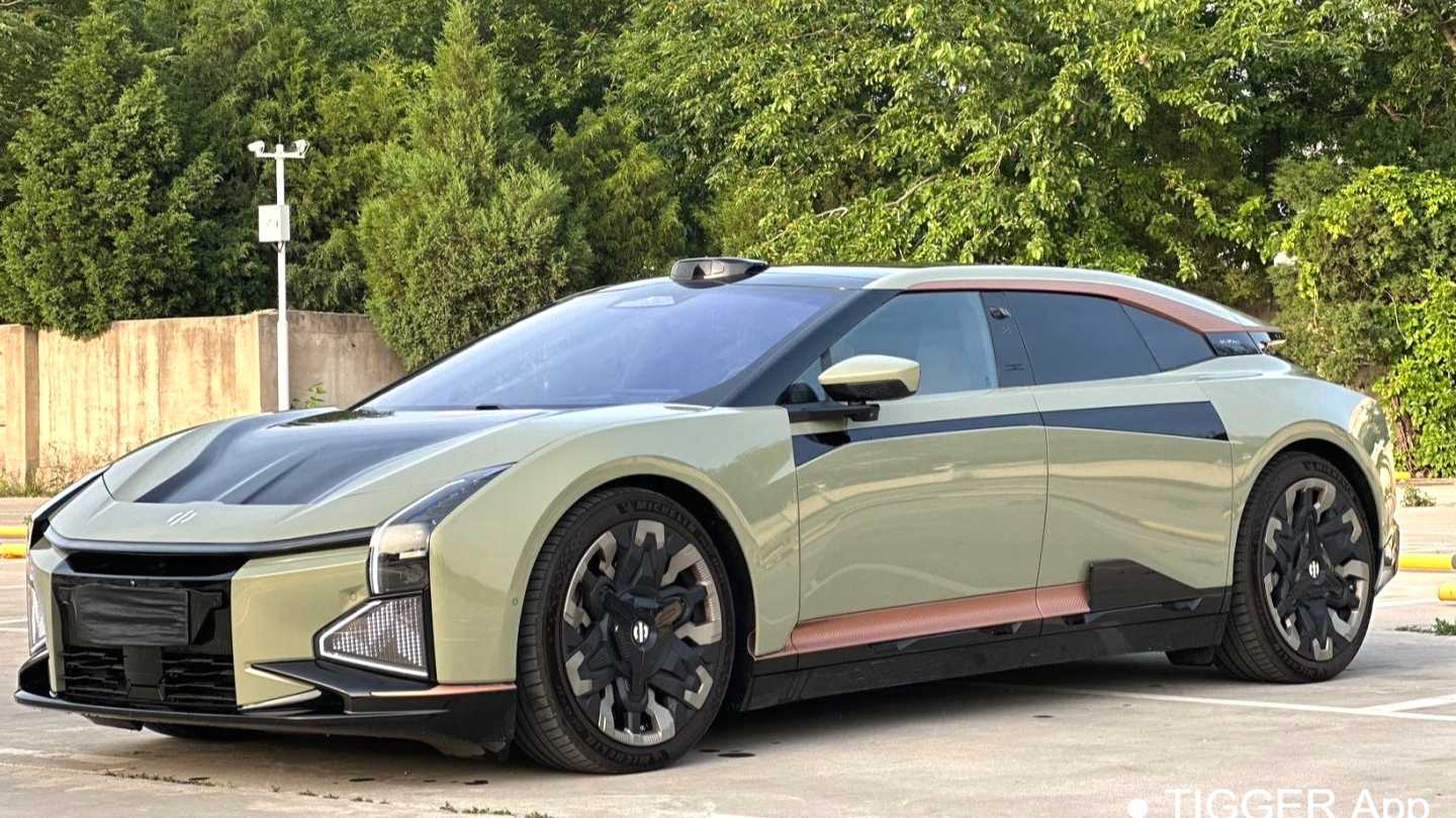 HiPhi Z 2023 Four seater version