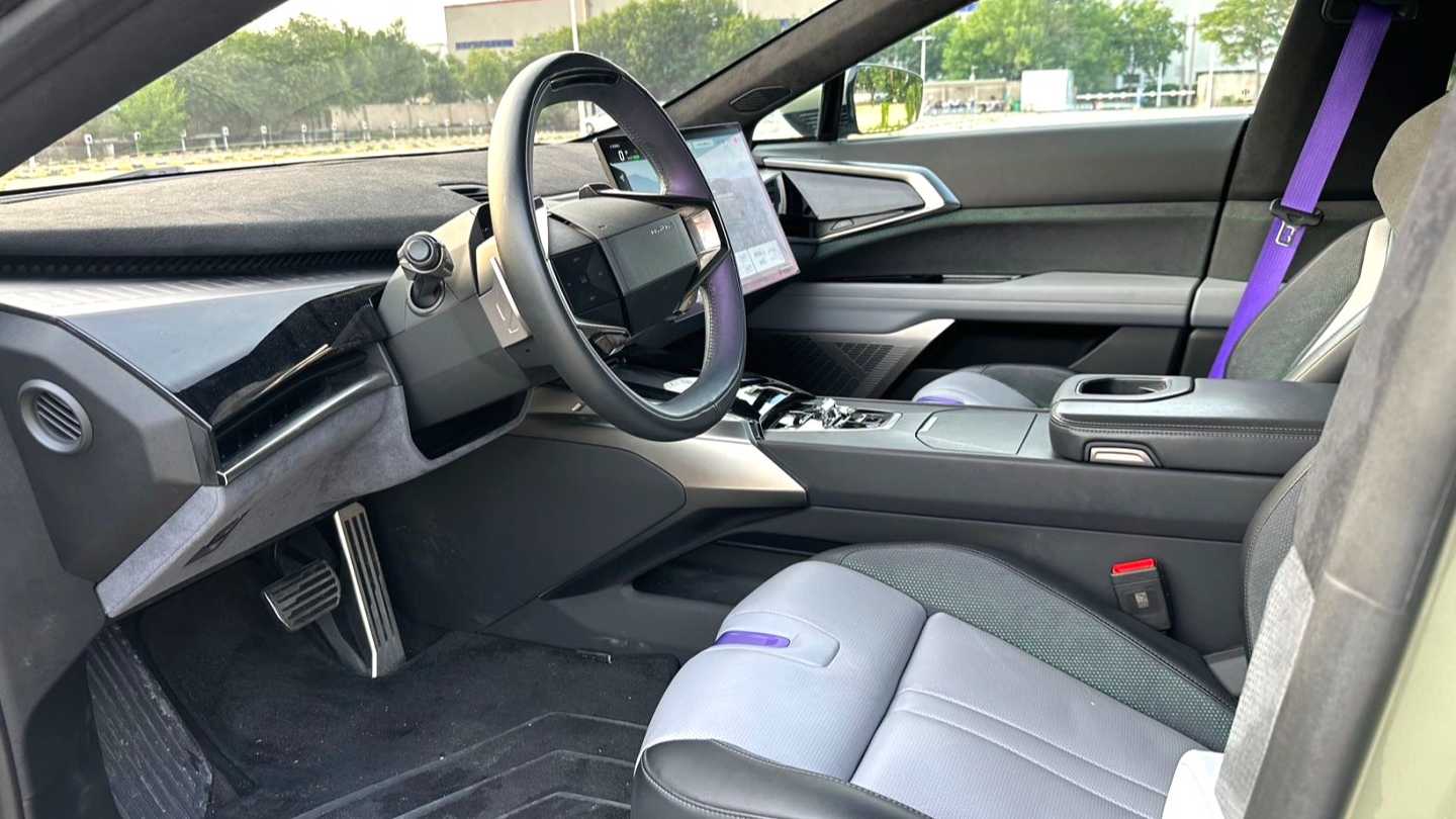 HiPhi Z 2023 Four seater version