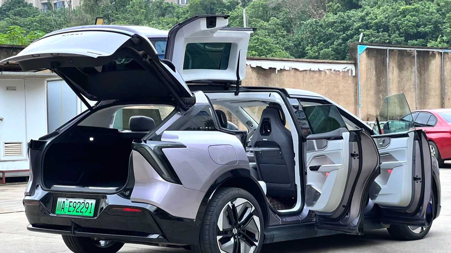 HiPhi Y 2023 560km Elite Edition
