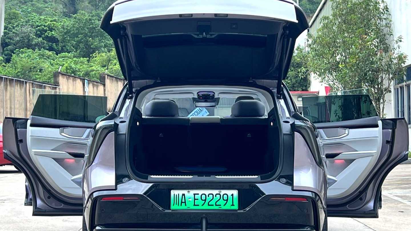HiPhi Y 2023 560km Elite Edition